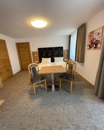 Penzion Zum Wilden Hannes 3*